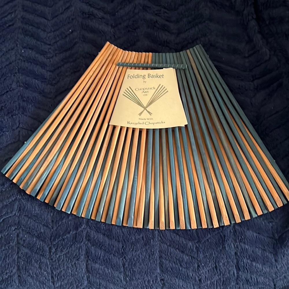 NWT Folding basket, chopstick art